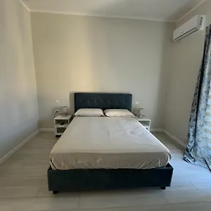 Airport House Naples